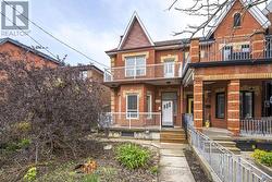 404 MANNING AVENUE Toronto, ON M6G 2V7