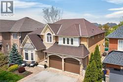 2431 CASTLEBROOK Road Oakville, ON L6M 4Z2