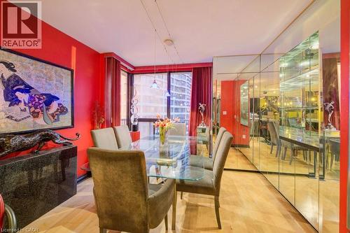 33 Harbour Square Unit# 2409, Toronto, ON - Indoor Photo Showing Dining Room