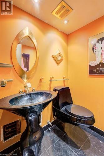 33 Harbour Square Unit# 2409, Toronto, ON - Indoor