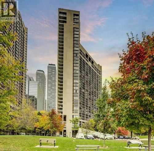 33 Harbour Square Unit# 2409, Toronto, ON - Outdoor With Facade