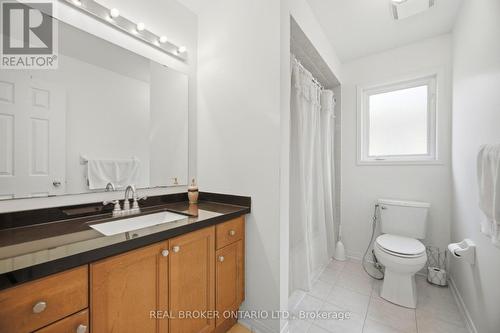 Second full bathroom upstairs - 3935 Skyview Street, Mississauga, ON - Indoor Photo Showing Bathroom
