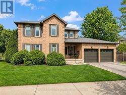 3311 SPRINGVALE COURT  Burlington, ON L7M 3Y6