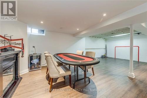 3311 Springvale Court, Burlington, ON - Indoor
