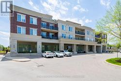 205 - 7 BOND CRESCENT Richmond Hill, ON L4E 1E6