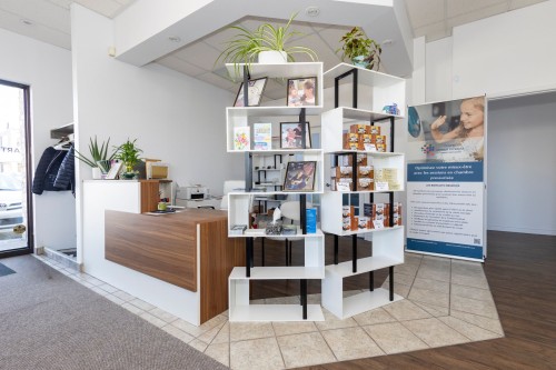 Bureau - 28 Rue Dubois, Saint-Eustache, QC - Indoor Photo Showing Other Room
