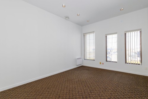 Bureau - 28 Rue Dubois, Saint-Eustache, QC - Indoor Photo Showing Other Room