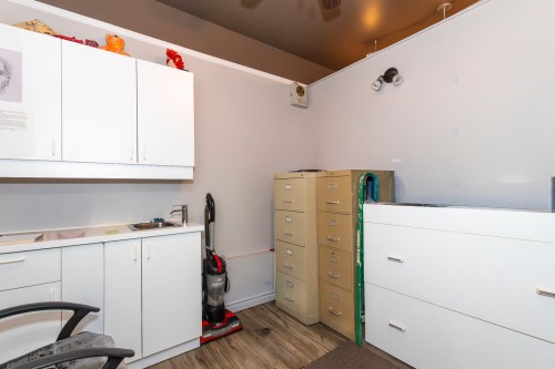 Bureau - 28 Rue Dubois, Saint-Eustache, QC - Indoor