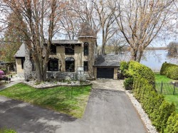 1145 Rue de Gibraltar  Laval (Fabreville), QC H7P 3V3