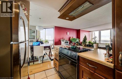 33 Harbour Square Unit# 2801, Toronto, ON - Indoor