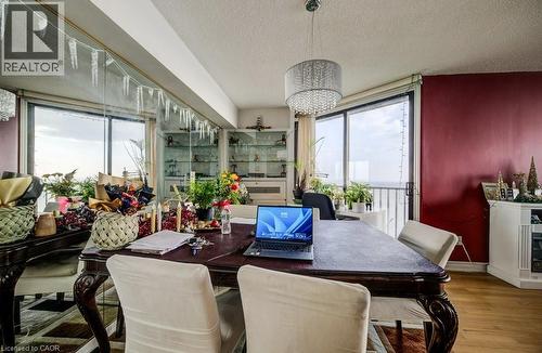 33 Harbour Square Unit# 2801, Toronto, ON - Indoor