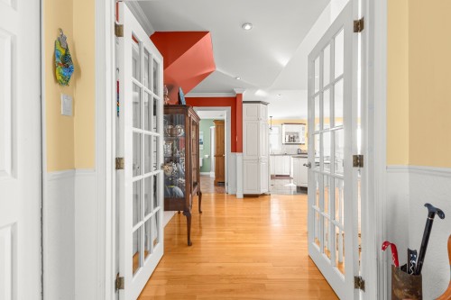 Hall d'entrée/Vestibule - 183 Ch. Du Fleuve, Pointe-Des-Cascades, QC - Indoor Photo Showing Other Room