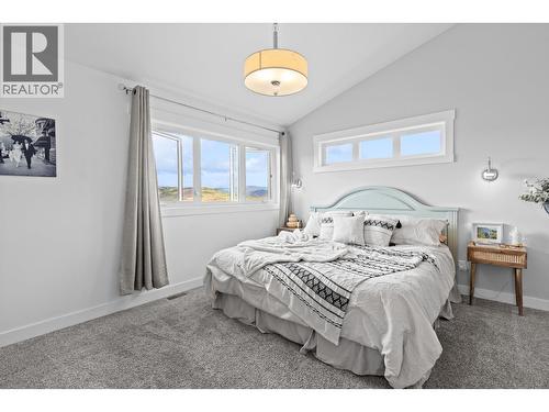 Main bedroom - 2nd floor. - 647 Mt Ida Drive, Coldstream, BC 