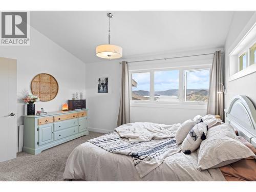 Main bedroom - 2nd floor. - 647 Mt Ida Drive, Coldstream, BC 
