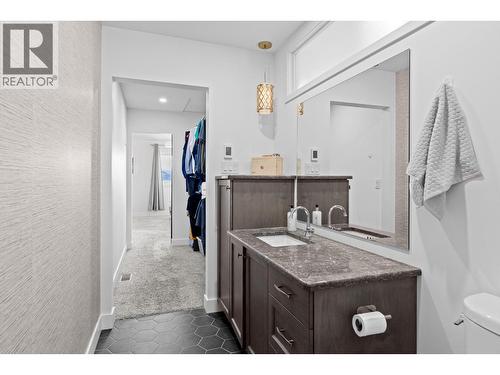 5 pce ensuite off main bedroom. - 647 Mt Ida Drive, Coldstream, BC 