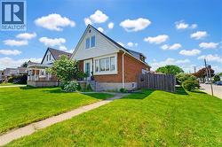 140 PARKDALE Avenue S  Hamilton, ON L8K 3P4