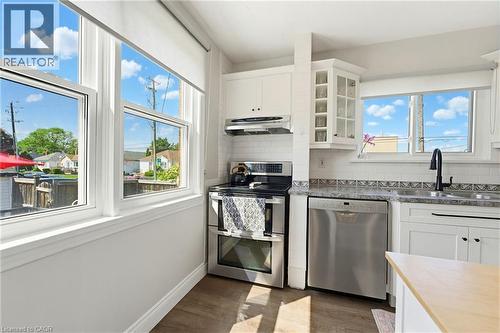 140 Parkdale Avenue S, Hamilton, ON - Indoor Photo Showing Kitchen With Double Sink