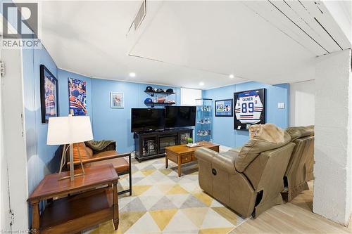 140 Parkdale Avenue S, Hamilton, ON - Indoor Photo Showing Other Room