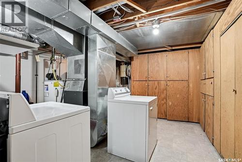 540 Nesslin Crescent, Saskatoon, SK - Indoor Photo Showing Laundry Room