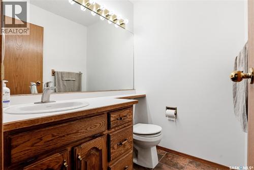 540 Nesslin Crescent, Saskatoon, SK - Indoor Photo Showing Bathroom