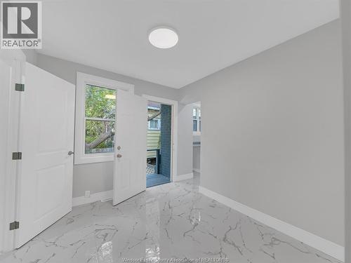 406 Partington, Windsor, ON - Indoor Photo Showing Other Room