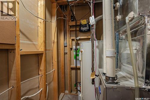 370 Kellins Crescent, Saskatoon, SK - Indoor Photo Showing Basement