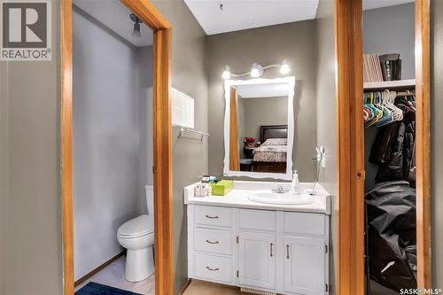 370 Kellins Crescent, Saskatoon, SK - Indoor Photo Showing Bathroom