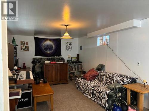 3749 Strathcona Ave, Powell River, BC - Indoor