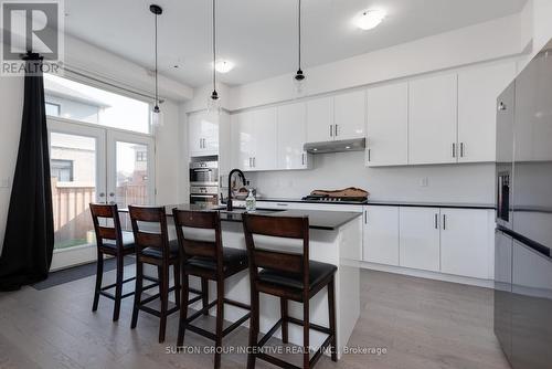84 Shepherd Drive, Barrie, ON - Indoor Photo Showing Kitchen With Upgraded Kitchen