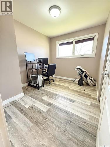 536 Mcgillivray Drive, Weyburn, SK - Indoor
