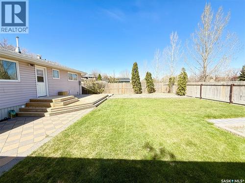 536 Mcgillivray Drive, Weyburn, SK - Outdoor