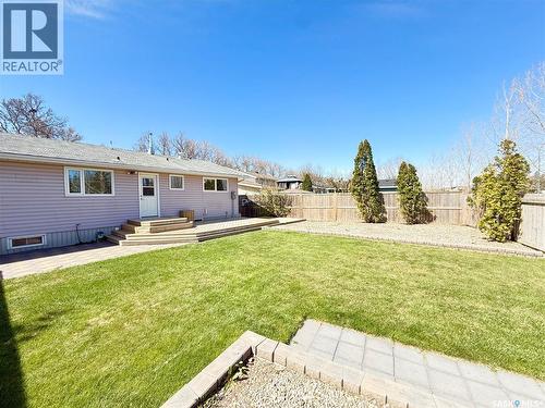 536 Mcgillivray Drive, Weyburn, SK - Outdoor
