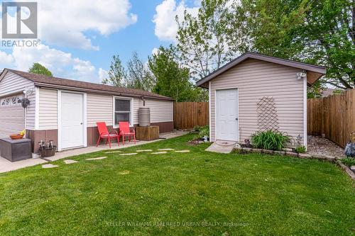 98 Duncombe Drive, Hamilton, ON - Outdoor With Deck Patio Veranda With Exterior