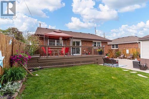 98 Duncombe Drive, Hamilton, ON - Outdoor With Deck Patio Veranda