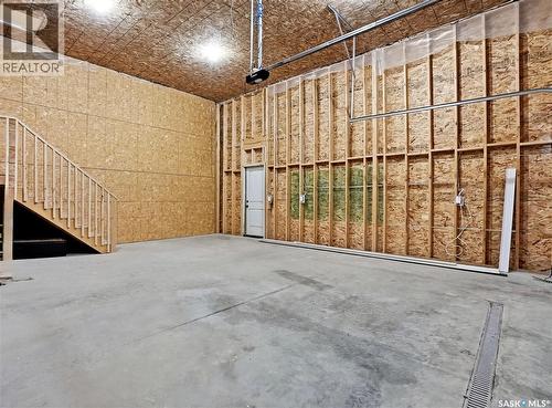 3 Walker Way, Clavet, SK - Indoor