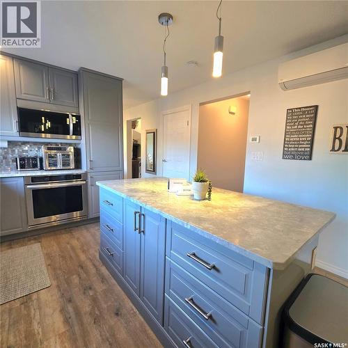 868 Conroy Place, Prince Albert, SK - Indoor Photo Showing Kitchen With Stainless Steel Kitchen With Upgraded Kitchen