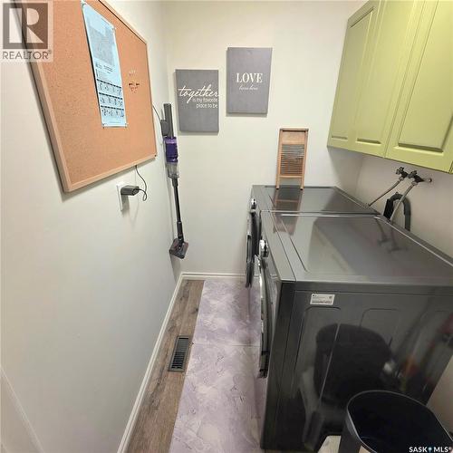 868 Conroy Place, Prince Albert, SK - Indoor Photo Showing Laundry Room