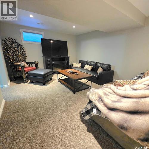868 Conroy Place, Prince Albert, SK - Indoor