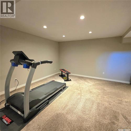 868 Conroy Place, Prince Albert, SK - Indoor Photo Showing Gym Room