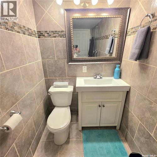 868 Conroy Place, Prince Albert, SK - Indoor Photo Showing Bathroom