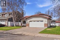 227 Flavelle CRESCENT  Saskatoon, SK S7L 6L1