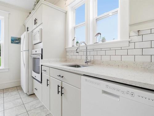 11659 Highway 16, Boylston, NS 