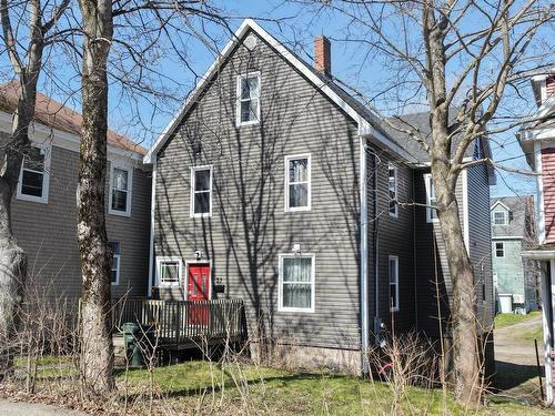 37 Campbell Street  Sydney, NS B1P 1E8