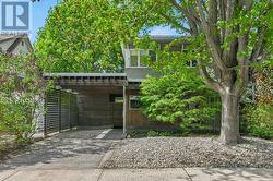 29 MOUNT PLEASANT AVENUE  Ottawa, ON K1S 0L7