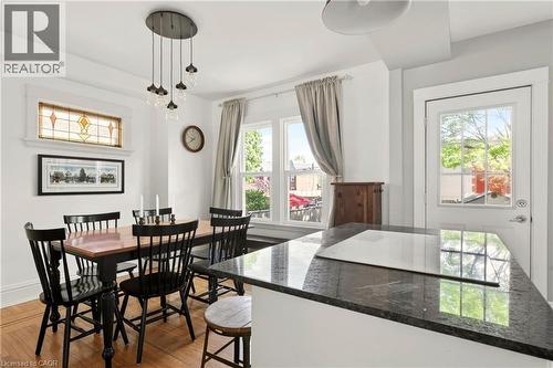 116 Homewood Avenue, Hamilton, ON - Indoor Photo Showing Dining Room