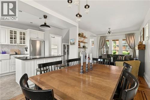 116 Homewood Avenue, Hamilton, ON - Indoor Photo Showing Dining Room