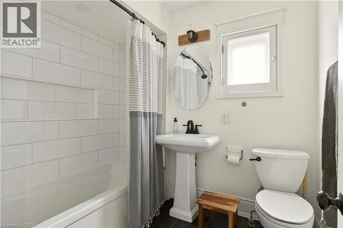 116 Homewood Avenue, Hamilton, ON - Indoor Photo Showing Bathroom