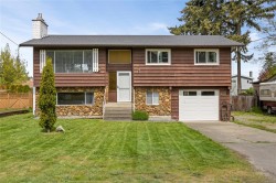 16 Jenkins Pl  Parksville, BC V9P 1G4