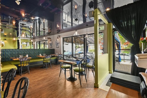 Restaurant - 579 Av. Notre-Dame, Saint-Lambert, QC - Indoor