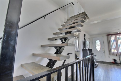 Escalier - 35 Rue Principale, Moffet, QC 